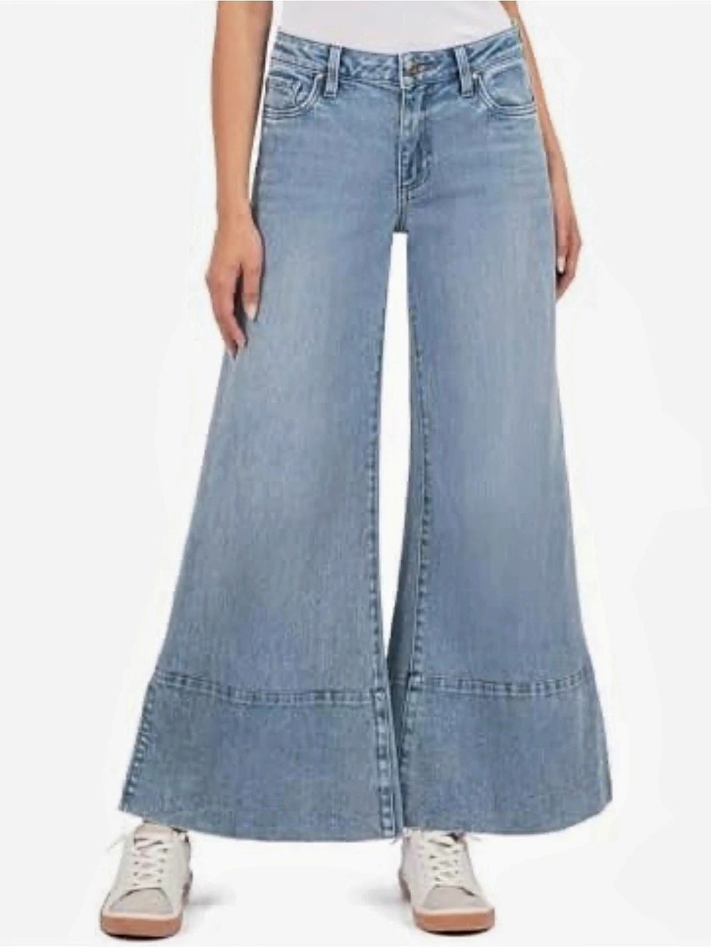 Kut from the Kloth Goldie super flare mid rise jean Size 8